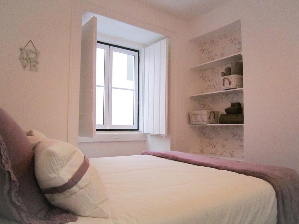 Shabby Chic Bairro Alto Apartman Lisboa Szoba fotó